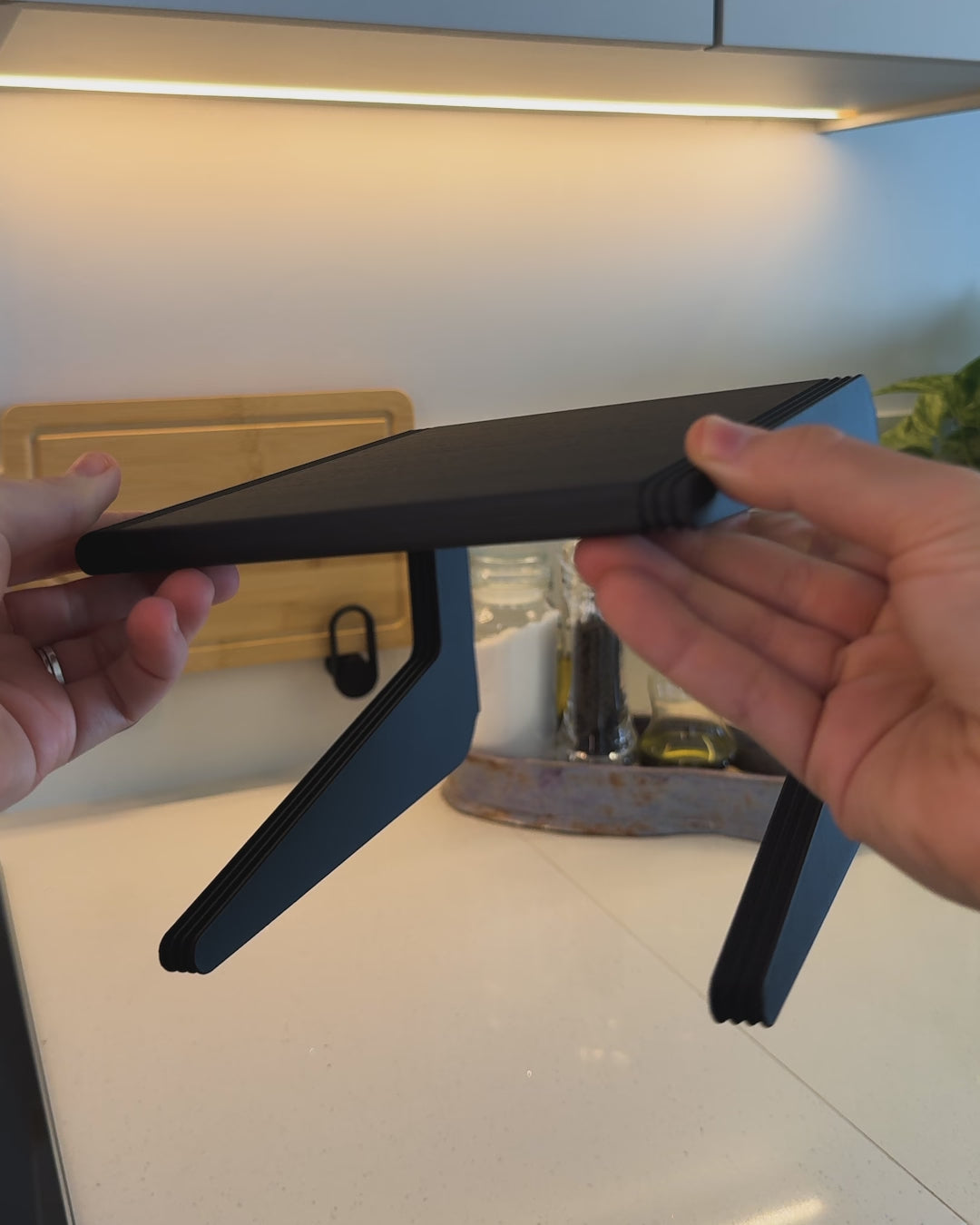 3D Printed Shelf Riser – Cabinet & Pantry Organizer for Mugs, Cups, Plates & More